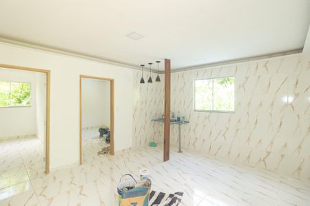 Sala/Cozinha de casa para alugar com 2 quartos, 55m² em Guaratiba, Rio de Janeiro