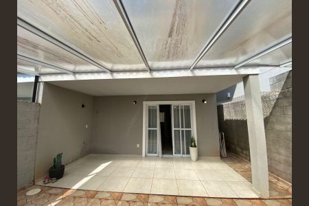 Casa de condomínio à venda com 120m², 3 quartos e 2 vagas Casa de condomínio à venda com 120m², 3 quartos e 2 vagasÁrea externa