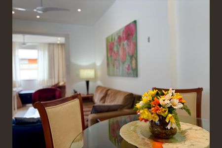 Sala de apartamento para alugar com 1 quarto, 50m² em Copacabana, Rio de Janeiro