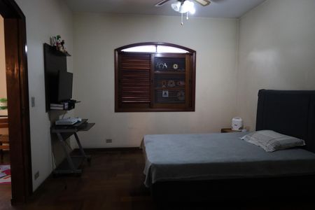 Casa à venda com 3 quartos, 720m² em Interlagos, São Paulo