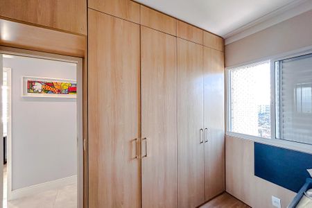 Apartamento à venda com 103m², 3 quartos e 2 vagasQuarto 2
