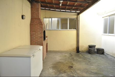 Apartamento para alugar com 67m², 2 quartos e 1 vagaÁrea comum
