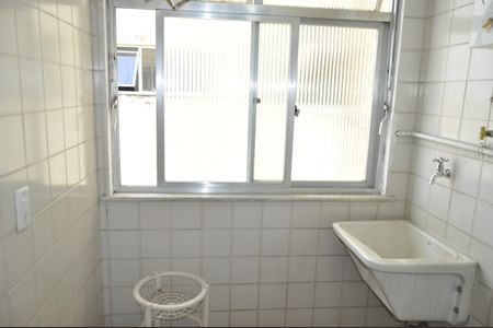 Apartamento para alugar com 67m², 2 quartos e 1 vagaÁrea de Serviço