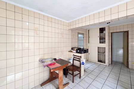 Casa para alugar com 110m², 3 quartos e 2 vagasCozinha 