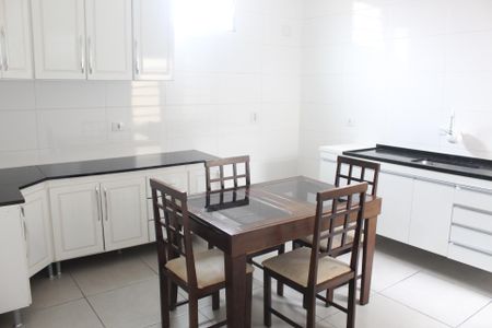 Casa para alugar com 119m², 2 quartos e sem vagaCozinha