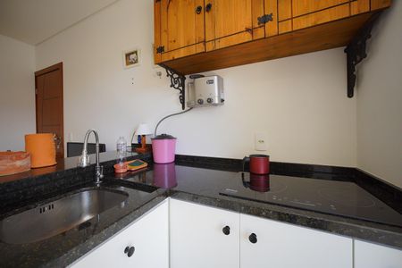 Cozinha de apartamento para alugar com 2 quartos, 48m² em Campeche Leste, Florianópolis