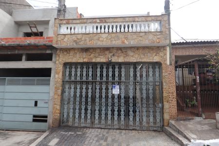 Casa à venda com 135m², 3 quartos e 2 vagasFachada