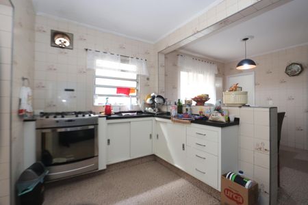 Casa à venda com 135m², 3 quartos e 2 vagasCozinha