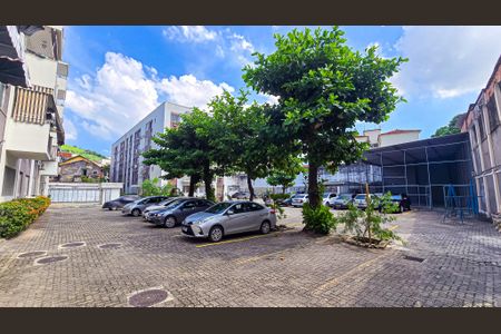 Apartamento para alugar com 62m², 2 quartos e 1 vaga Apartamento para alugar com 62m², 2 quartos e 1 vagaGaragem / parqueamento