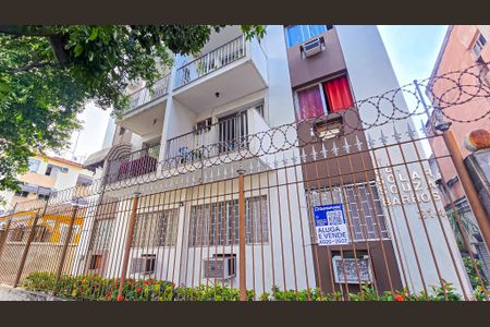 Apartamento para alugar com 62m², 2 quartos e 1 vaga Apartamento para alugar com 62m², 2 quartos e 1 vagaFachada do Prédio com placa