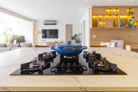 Apartamento à venda com 93m², 2 quartos e 2 vagas Apartamento à venda com 93m², 2 quartos e 2 vagasCozinha