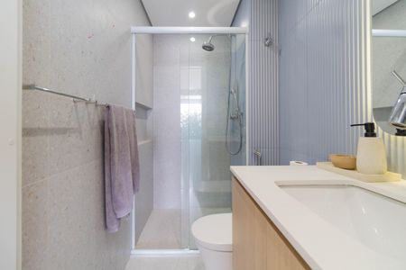 Apartamento à venda com 93m², 2 quartos e 2 vagas Apartamento à venda com 93m², 2 quartos e 2 vagasBanheiro