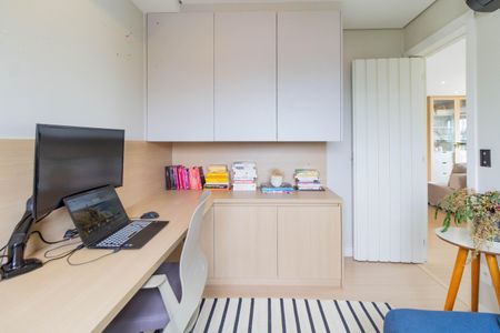 Apartamento à venda com 93m², 2 quartos e 2 vagas Apartamento à venda com 93m², 2 quartos e 2 vagasQuarto