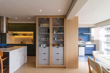 Apartamento à venda com 93m², 2 quartos e 2 vagas Apartamento à venda com 93m², 2 quartos e 2 vagasVaranda