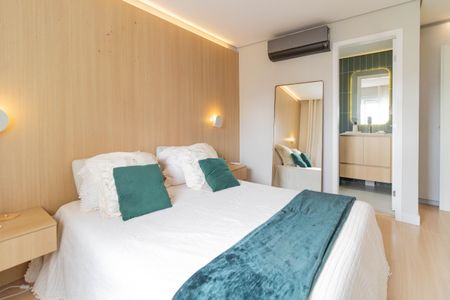 Apartamento à venda com 93m², 2 quartos e 2 vagas Apartamento à venda com 93m², 2 quartos e 2 vagasSuíte