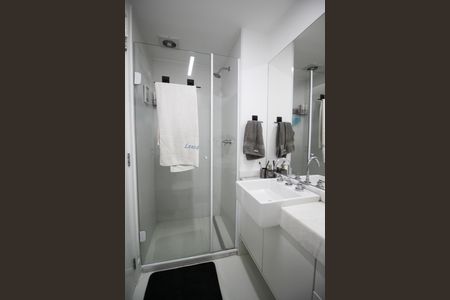 Apartamento à venda com 71m², 1 quarto e 1 vagaBanheiro 