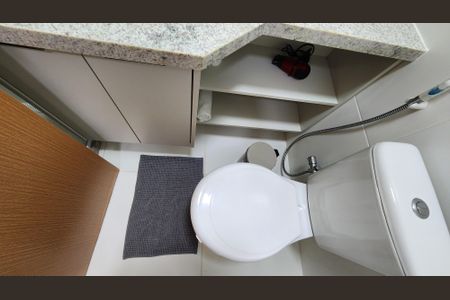 Banheiro  de kitnet/studio para alugar com 1 quarto, 16m² em Amaralina, Salvador