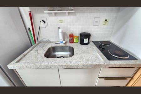 Cozinha  de kitnet/studio para alugar com 1 quarto, 16m² em Amaralina, Salvador