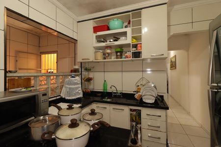 Casa à venda com 121m², 3 quartos e 2 vagasCozinha