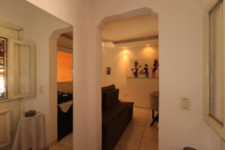 Casa à venda com 121m², 3 quartos e 2 vagasEntrada