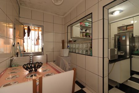 Casa à venda com 121m², 3 quartos e 2 vagasCopa