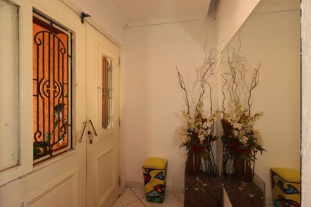 Casa à venda com 121m², 3 quartos e 2 vagasEntrada