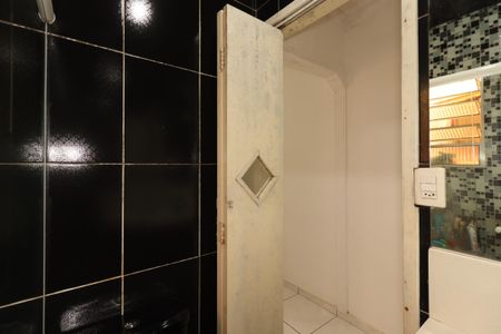 Casa à venda com 121m², 3 quartos e 2 vagasBanheiro Social