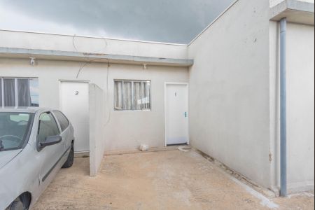 Casa de condomínio para alugar com 50m², 2 quartos e 1 vaga Casa de condomínio para alugar com 50m², 2 quartos e 1 vagaFachada