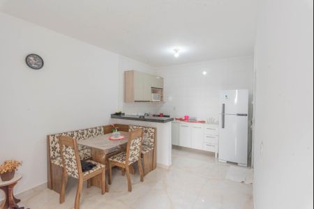 Sala de casa de condomínio para alugar com 2 quartos, 50m² em Cidade Satélite Íris, Campinas