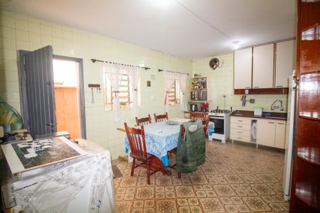 Casa à venda com 104m², 3 quartos e 1 vaga Casa à venda com 104m², 3 quartos e 1 vagaCozinha