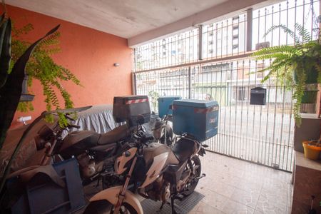 Casa à venda com 104m², 3 quartos e 1 vaga Casa à venda com 104m², 3 quartos e 1 vagaGaragem