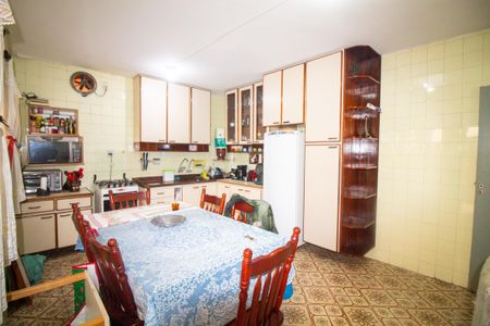 Casa à venda com 104m², 3 quartos e 1 vaga Casa à venda com 104m², 3 quartos e 1 vagaCozinha
