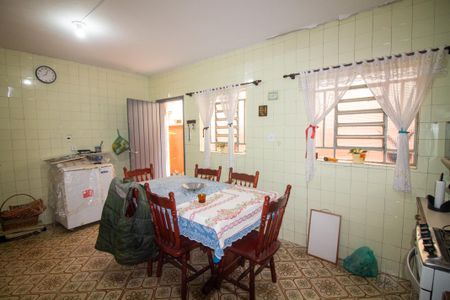 Casa à venda com 104m², 3 quartos e 1 vaga Casa à venda com 104m², 3 quartos e 1 vagaCozinha
