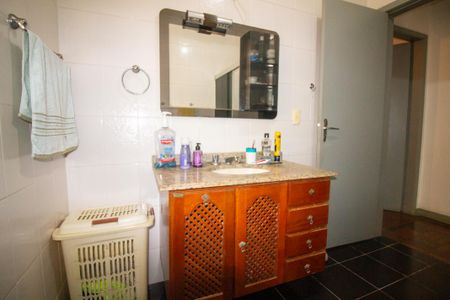 Casa à venda com 104m², 3 quartos e 1 vaga Casa à venda com 104m², 3 quartos e 1 vagaBanheiro