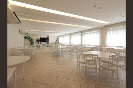 Apartamento à venda com 100m², 3 quartos e 1 vagaÁrea comum - Salão de festas