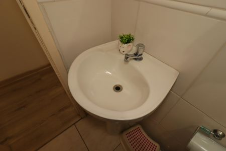 Apartamento para alugar com 57m², 2 quartos e 1 vagaBanheiro Social - Pia