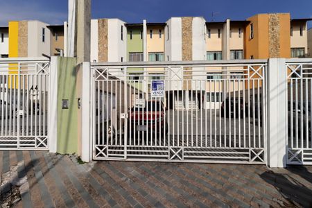 Apartamento para alugar com 57m², 2 quartos e 1 vagaFachada com a Plaquinha MBHL-744