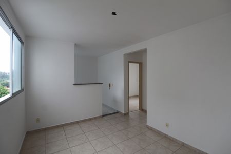 Sala de apartamento para alugar com 2 quartos, 45m² em Planalto, Belo Horizonte