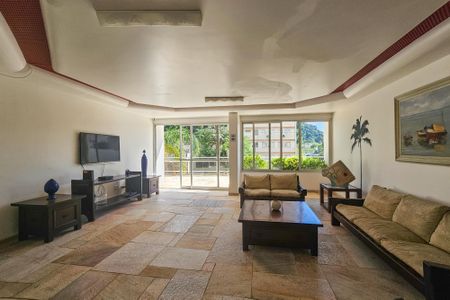 Apartamento para alugar com 135m², 3 quartos e 1 vagaÁrea de Lazer 