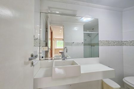 Apartamento para alugar com 135m², 3 quartos e 1 vagabanheiro da suíte 1