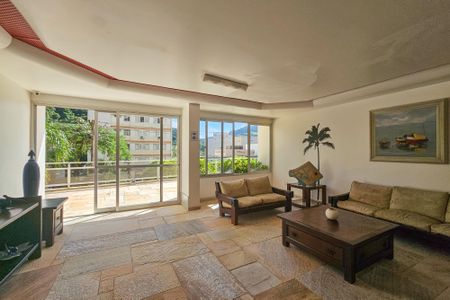 Apartamento para alugar com 135m², 3 quartos e 1 vagaÁrea de Lazer 