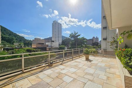 Apartamento para alugar com 135m², 3 quartos e 1 vagaÁrea de Lazer 