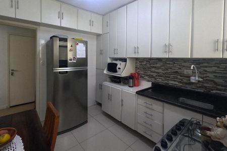 Apartamento para alugar com 78m², 2 quartos e 1 vagaCozinha