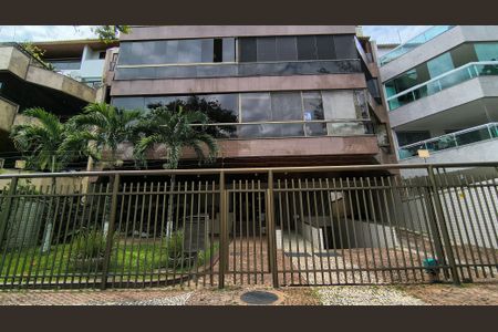 Apartamento para alugar com 109m², 3 quartos e 2 vagasFachada 