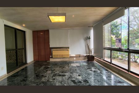 Apartamento para alugar com 109m², 3 quartos e 2 vagasVaranda 