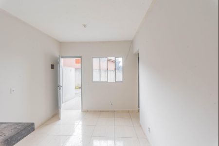 Sala de casa de condomínio para alugar com 2 quartos, 50m² em Cidade Satélite Íris, Campinas