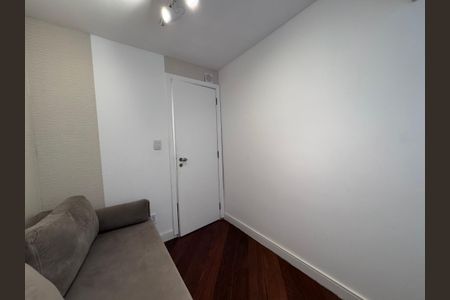 Apartamento para alugar com 119m², 3 quartos e 2 vagasQuarto 2