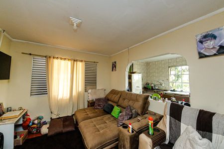 Casa à venda com 4 quartos, 200m² em Vila Paulo Silas, São Paulo