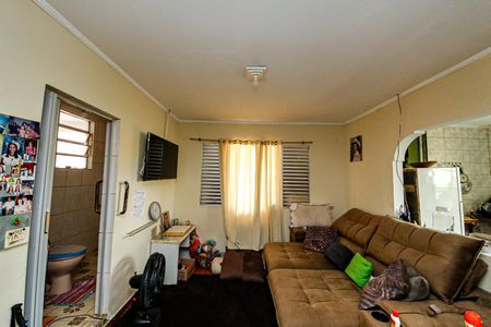 Casa à venda com 4 quartos, 200m² em Vila Paulo Silas, São Paulo