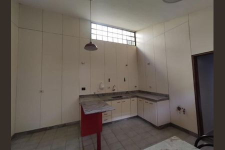 Casa para alugar com 4 quartos, 300m² em Jardim Karaíba, Uberlândia